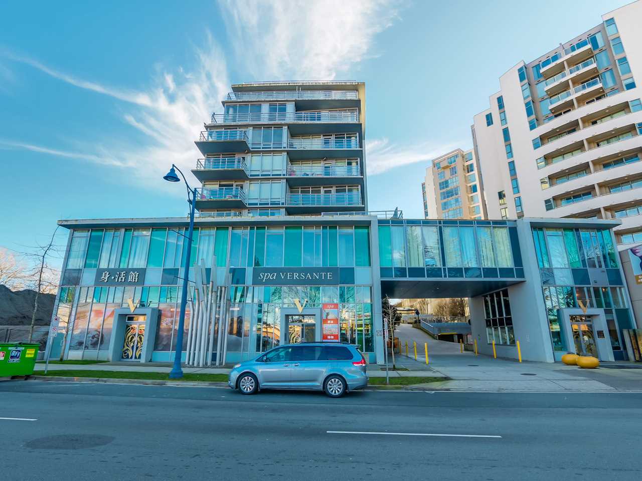 8280 Lansdowne Road, Richmond, BC V6X 0B2