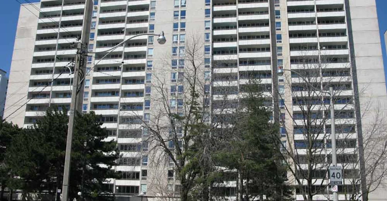 221 Balliol Street, Toronto, ON M4S 1C8