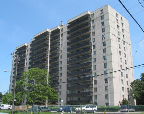 6200 Bathurst Street, Toronto, ON M2R 2A3