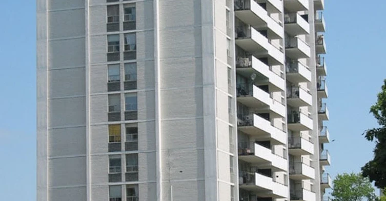 6171 Bathurst Street, Toronto, ON M2R 1Z6
