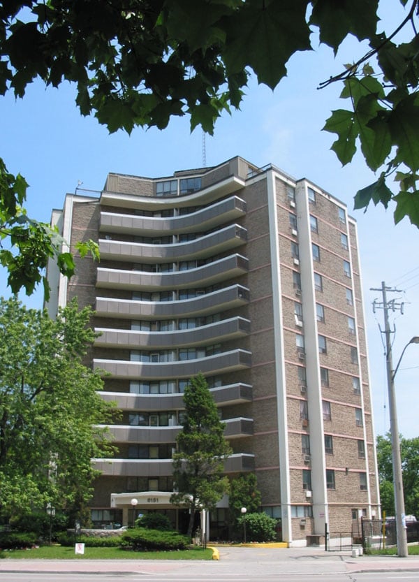6151 Bathurst Street, Toronto, ON M2R 1Z4