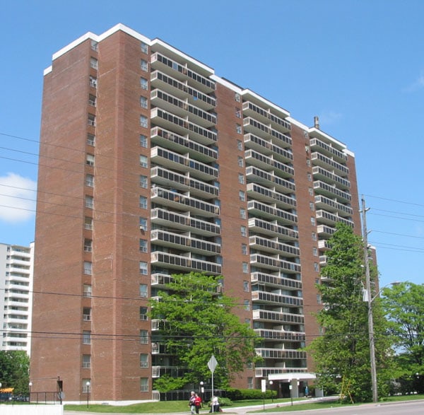 6040 Bathurst Street, Toronto, ON M2R 2A1
