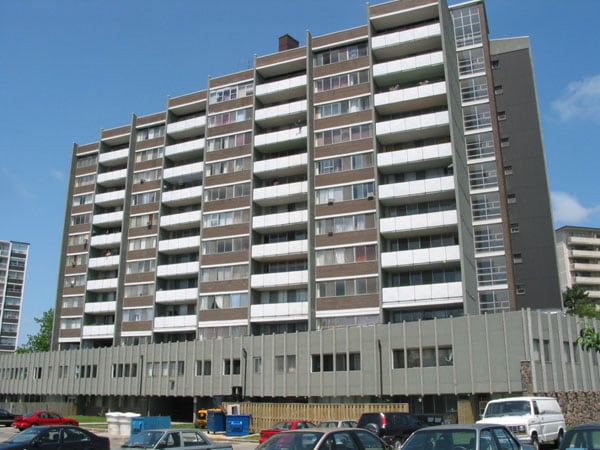 6000 Bathurst Street, Toronto, ON M2R 1Z2
