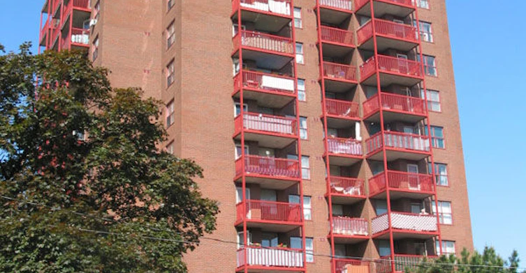 3174 Bathurst Street, Toronto, ON M6A 2B1 - 2