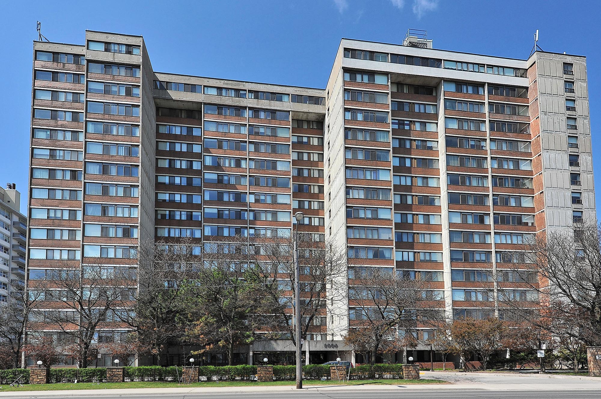 3000 Bathurst Street, Toronto, ON M6B 3B4