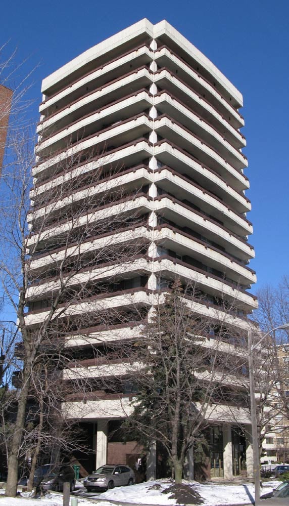 2600 Bathurst Street, Toronto, ON M6B 2Z4