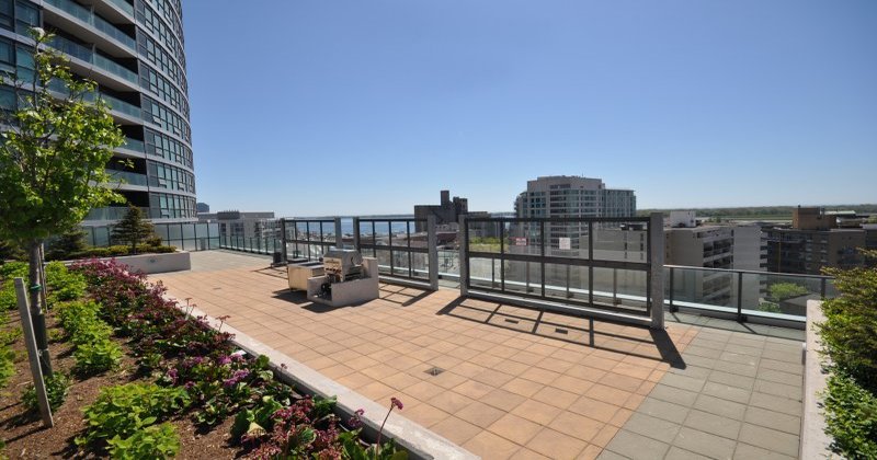 600 Fleet Street, Toronto, ON M5V 1B7 - 4