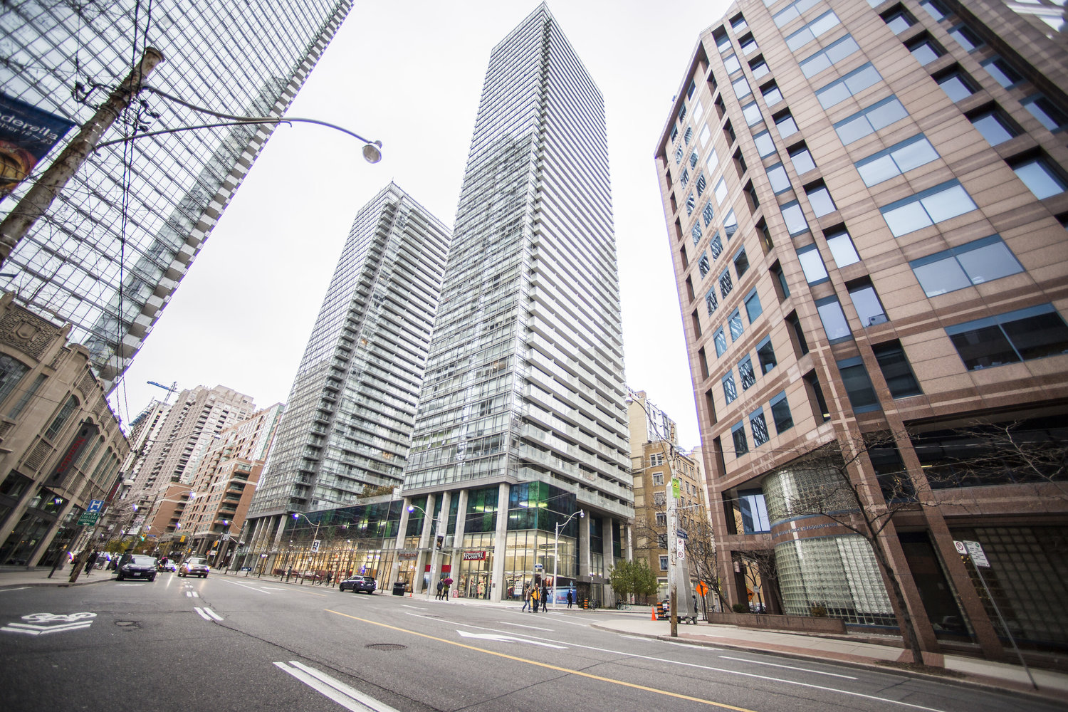 37 Grosvenor Street, Toronto, ON M4Y 3G5