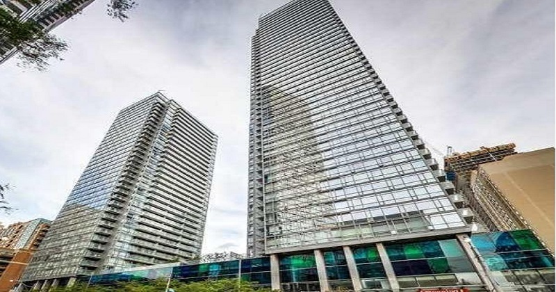 38 Grenville Street, Toronto, ON M4Y 1A5