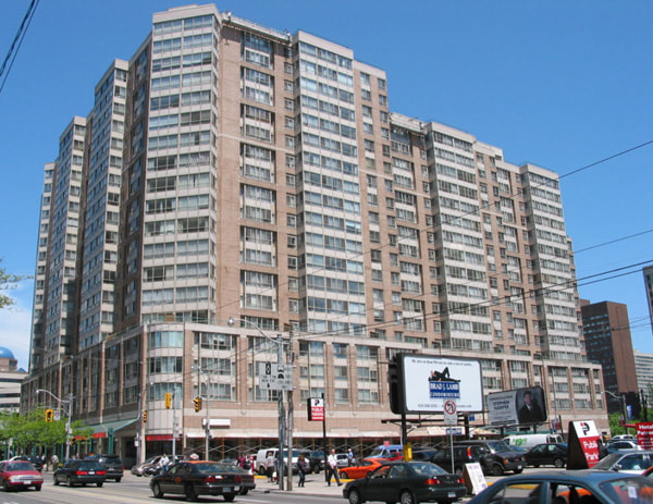 717 Bay Street, Toronto, ON M5G 2J9