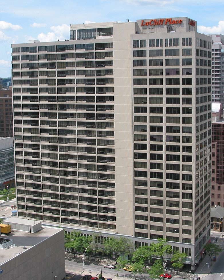 700 Bay Street, Toronto, ON M5G 1Z6 - 2