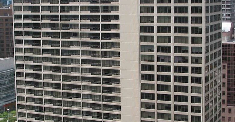 700 Bay Street, Toronto, ON M5G 1Z6 - 2