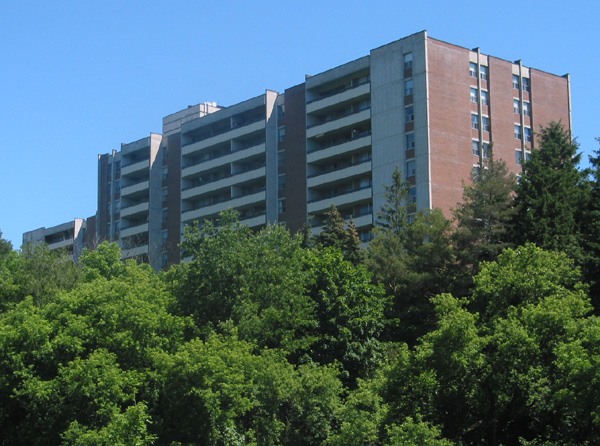 4001 Bayview Avenue, Toronto, ON M2M 3Z7