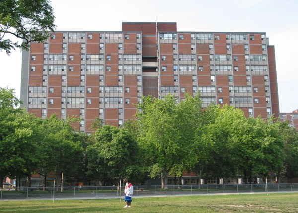 63 Belshaw Place, Toronto, ON M5A 2B7 - 2