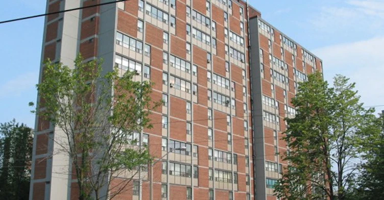 15 Belshaw Place , Toronto, ON M5A 2B7 - 2