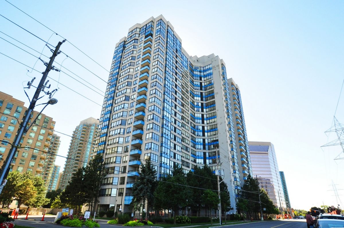 7 Bishop Avenue, Toronto, ON M2M 4J4