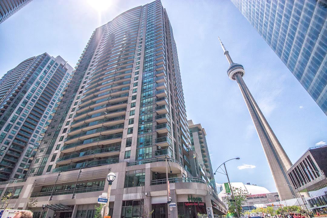 25 Lower Simcoe Street, Toronto, ON M5J 3A1