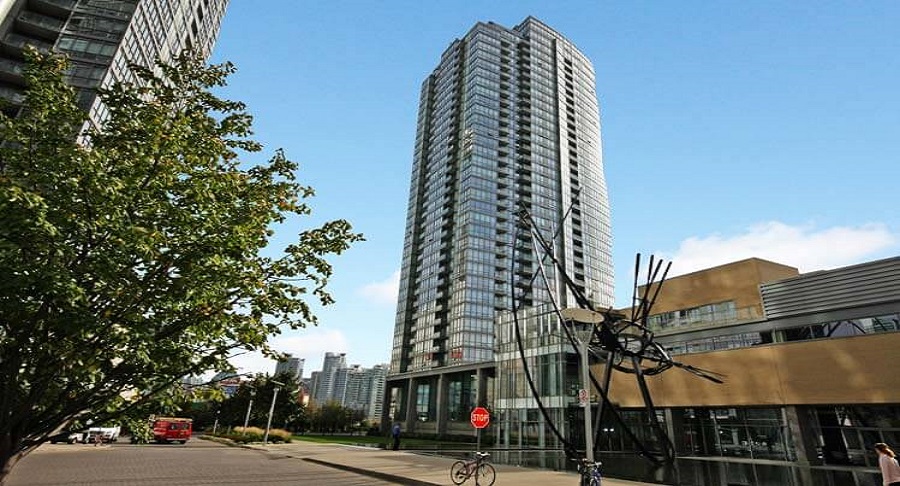 5 Mariner Terrace, Toronto, ON M5V 3V1