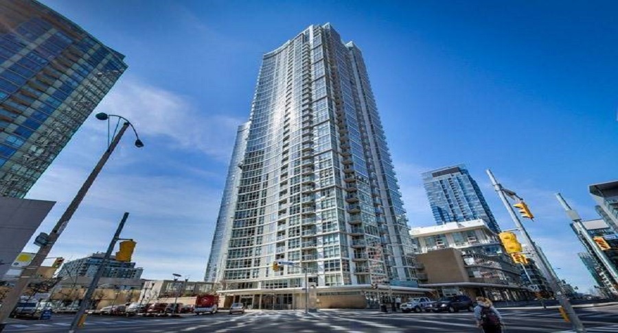 10 Navy Wharf Court, Toronto, ON M5V 3V2