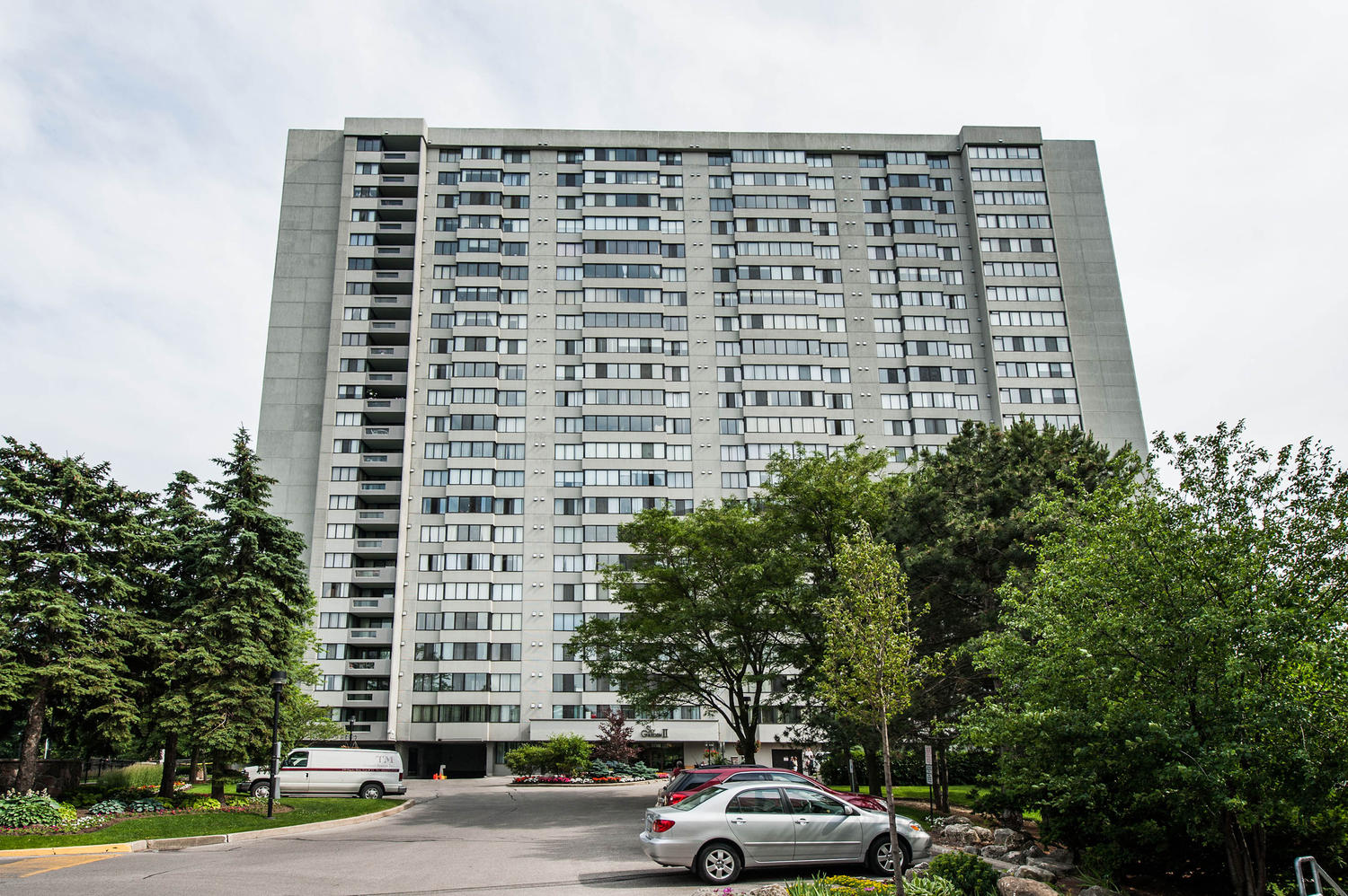 2330 Bridletowne Circle, Toronto, ON M1W 3P6