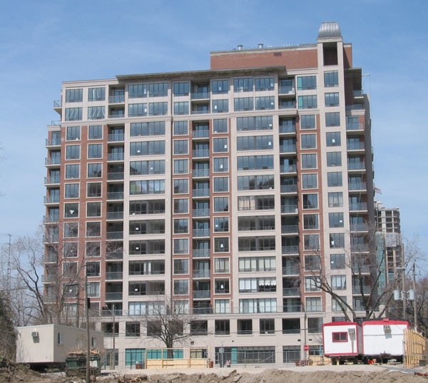 28 Byng Avenue, Toronto, ON M2N 7H4