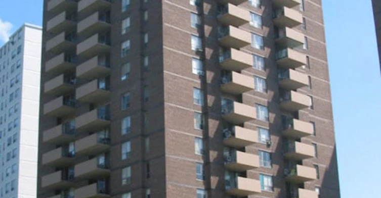 25 Canyon Avenue, Toronto, ON M3H 4Y1