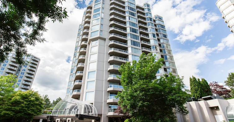1065 Quayside Drive, New Westminster, BC V3M 1C5