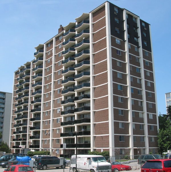 25 Cedarcroft Boulevard, Toronto, ON M2R 1Z1
