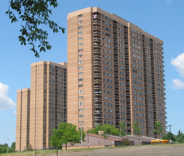 180 Chalkfarm Drive, Toronto, ON M3L 1K4