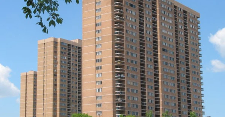 180 Chalkfarm Drive, Toronto, ON M3L 1K4