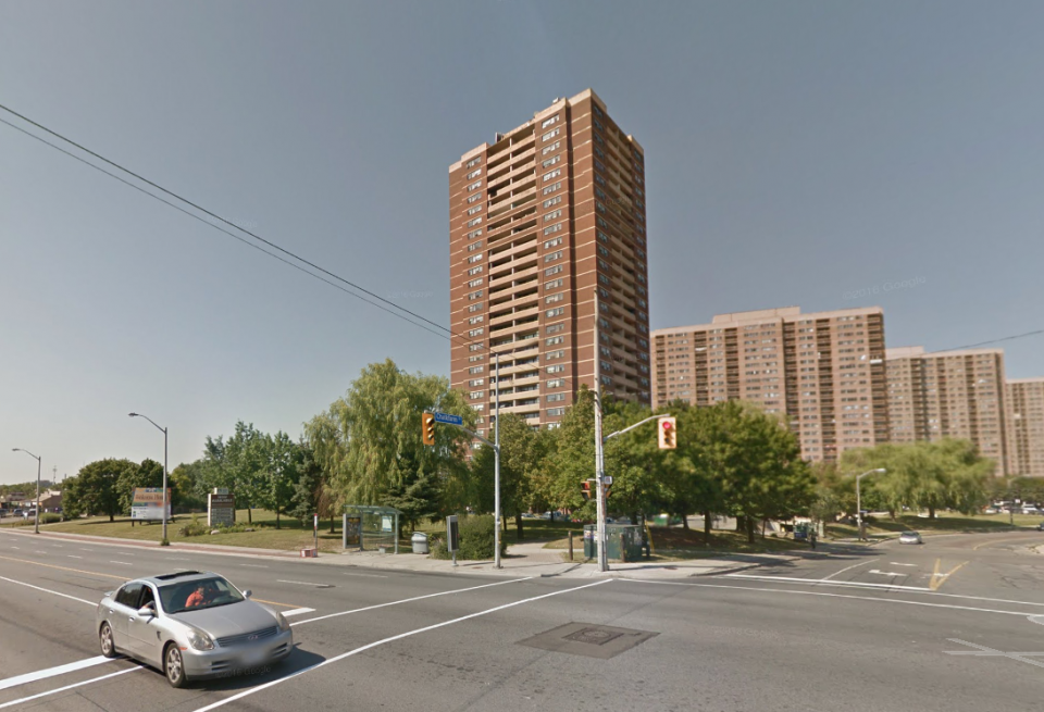 200 Chalkfarm Drive, Toronto, ON M3L 1K4