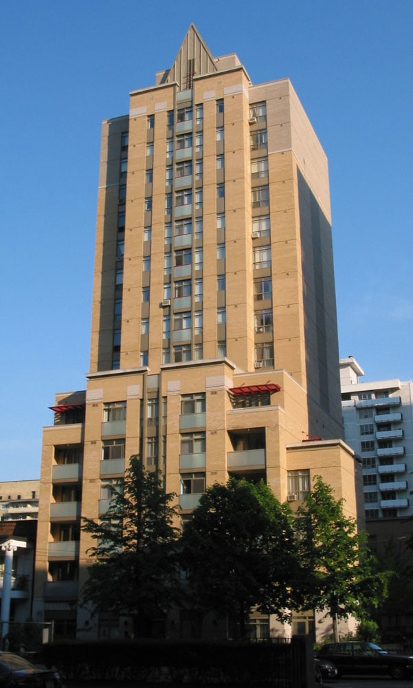 77 Charles Street East, Toronto, ON M4Y 1V2 - 2