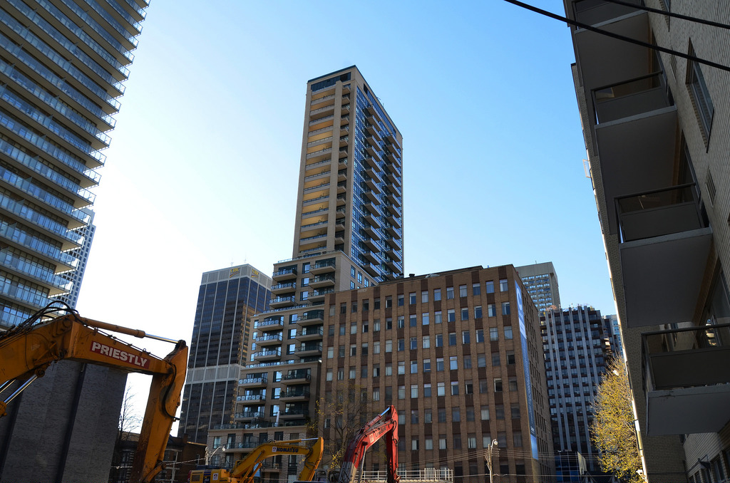 38 Charles Street East , Toronto, ON M4Y 1T1