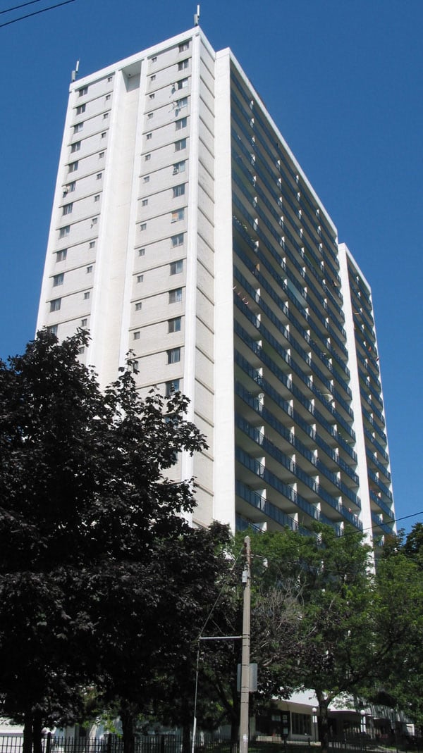 22 Close Avenue, Toronto, ON M6K 2V4 - 2