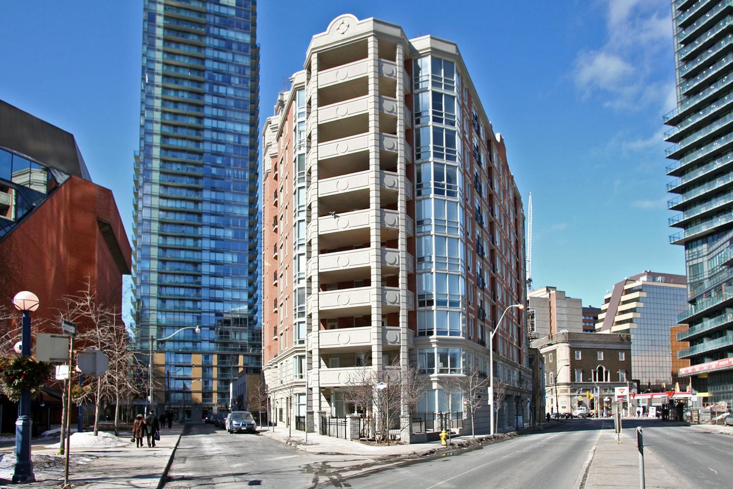 20 Collier Street, Toronto, ON M4W 3Y4