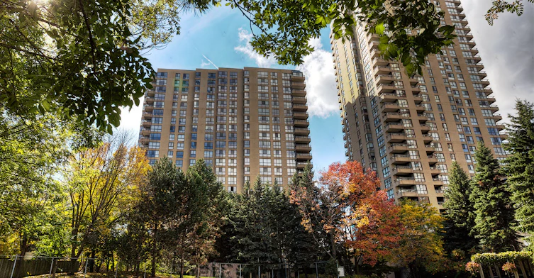 3 Concorde Place, Toronto, ON M3C 3K6