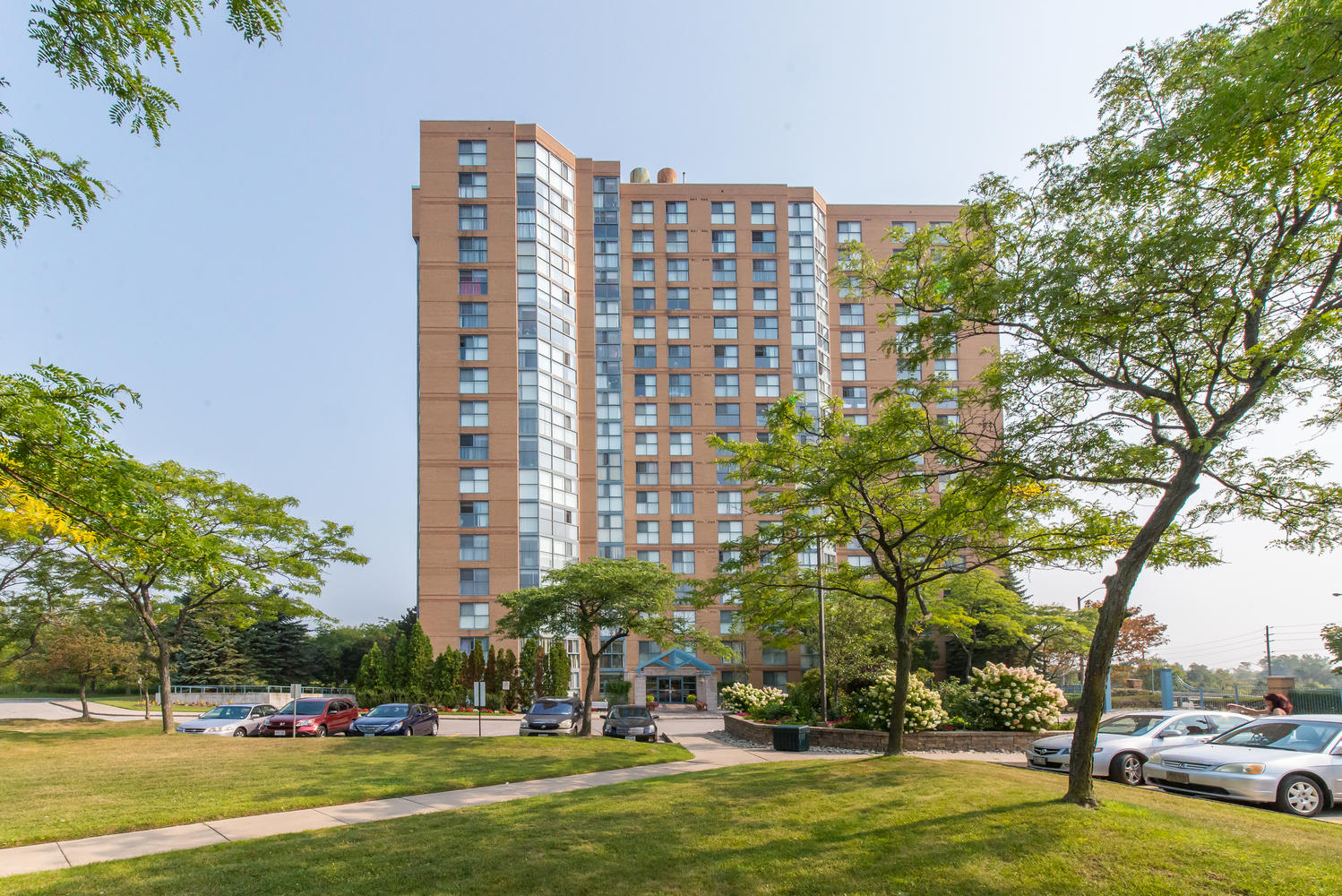 90 Dale Avenue, Toronto, ON M1J 3M9
