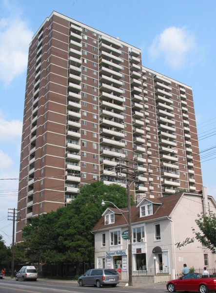 250 Davenport Road, Toronto, ON M5R 1J8