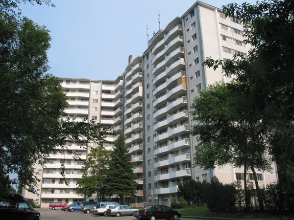 500 Dawes Road, Toronto, ON M4B 2G1