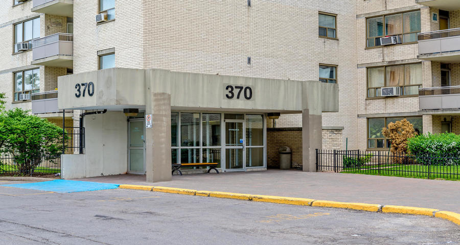 370 Dixon Road, Toronto, ON M9R 1T2 - 2