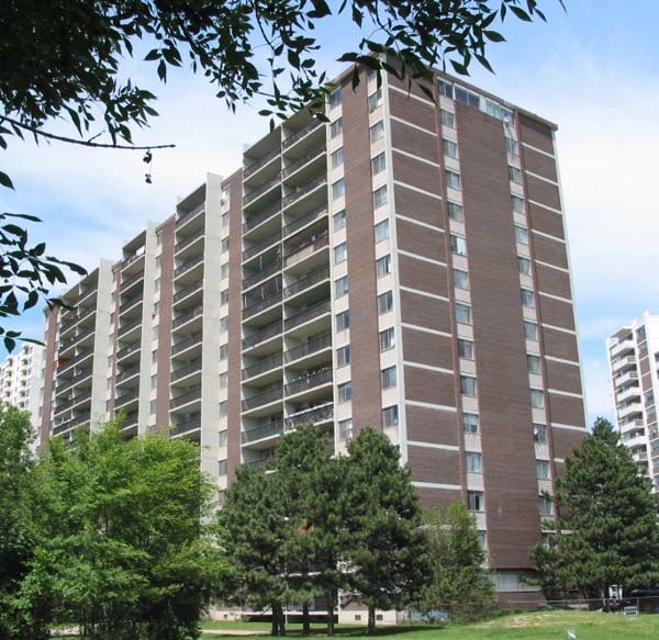 311 Dixon Road, Toronto, ON M9R 1S3