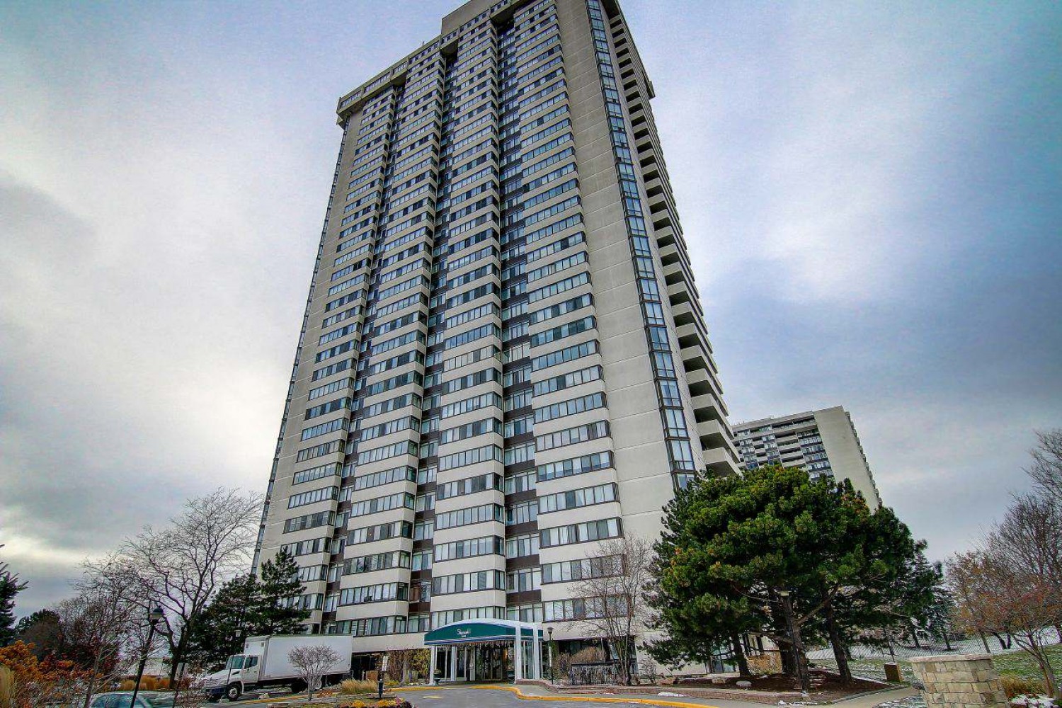 3303 Don Mills Road, Toronto, ON M2J 4T6