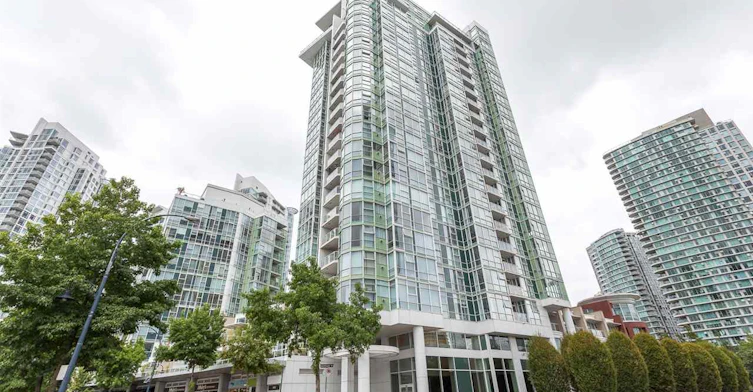 1077 Marinaside Crescent, Vancouver, BC V6Z 2Z5