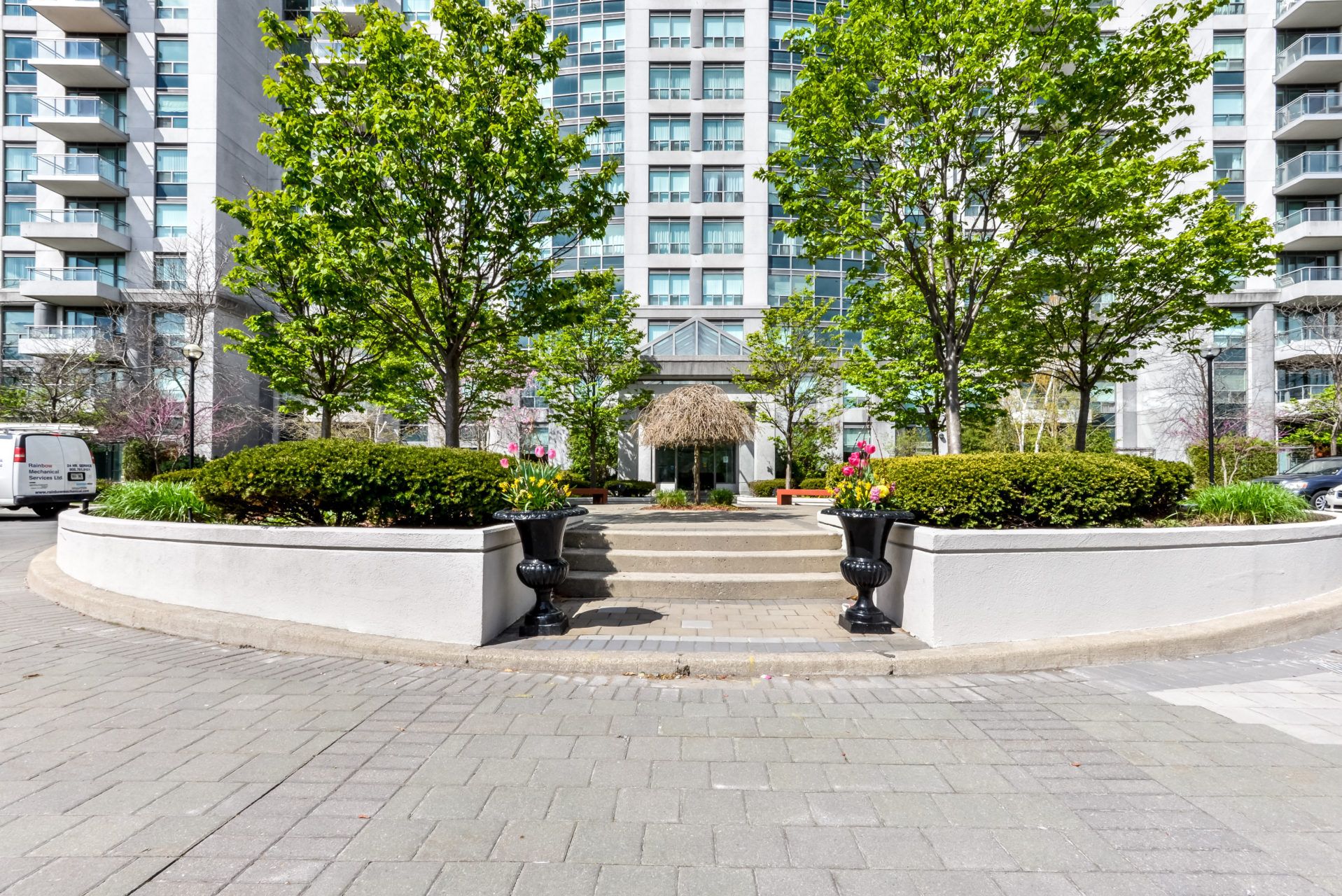 188 Doris Avenue , Toronto, ON M2N 3T5 - 2