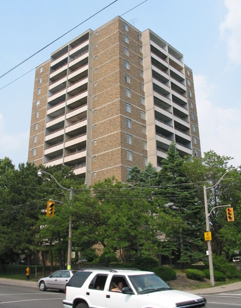 Dufferin Park Apartments, 919 Dufferin Street Toronto, ON REW