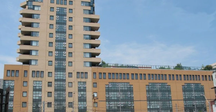 80 Dundas Street East, Toronto, ON M5B 1C9