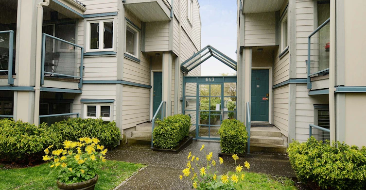 643 7th Avenue West, Vancouver, BC V5Z 1B6 - 3