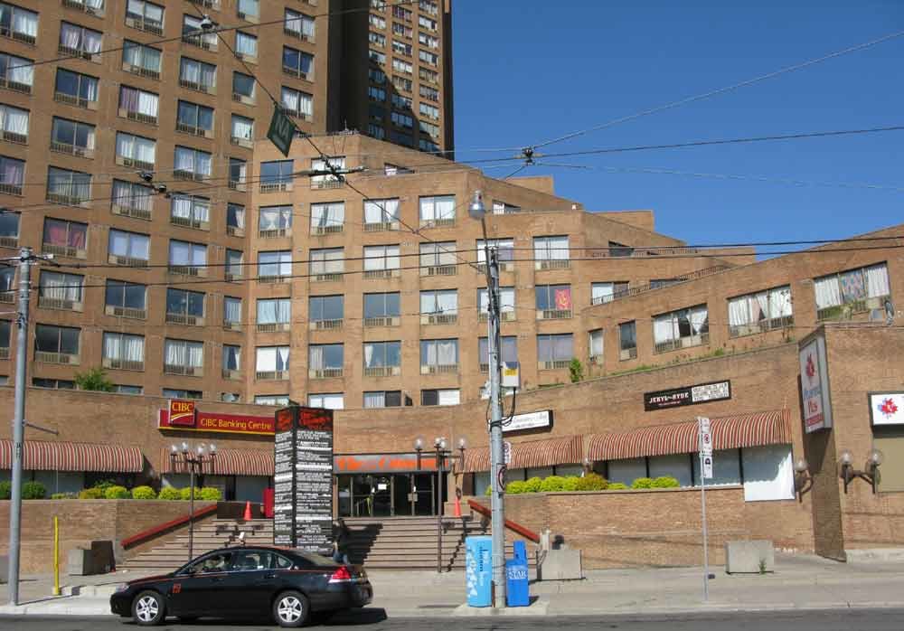 2360 Dundas Street West, Toronto, ON M6P 4A9