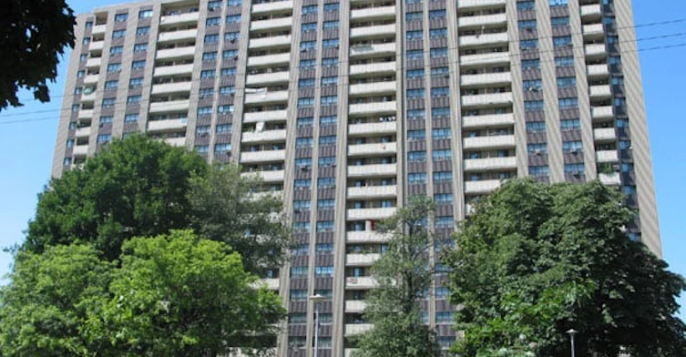 245 Dunn Avenue, Toronto, ON M6K 1S6 - 2