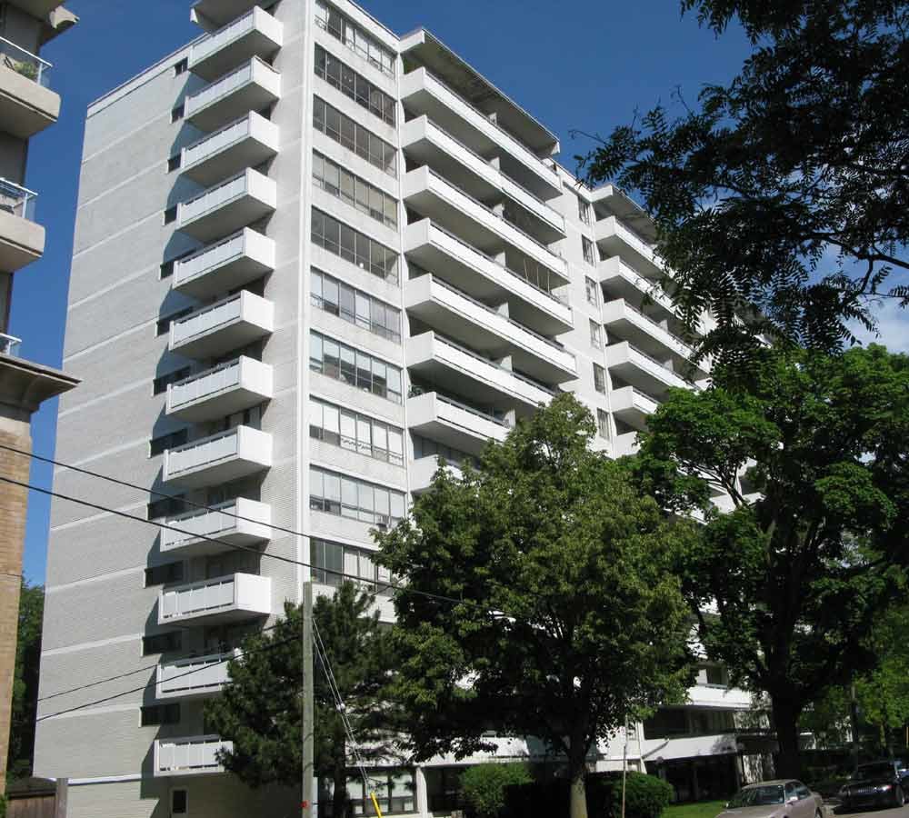 30 Edith Drive, Toronto, ON M4R 1Y8